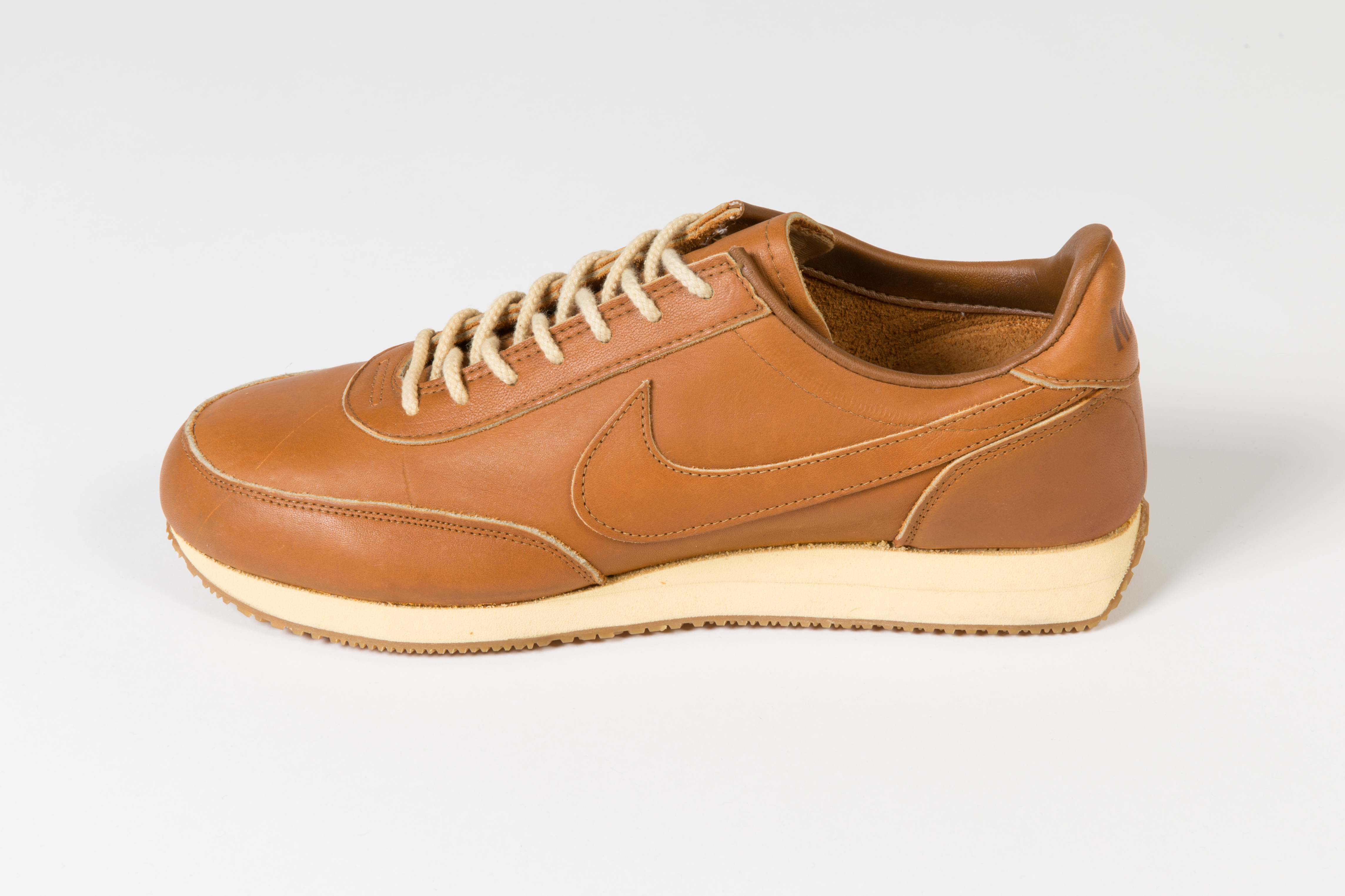 Nike Air 1980. Найк Винтаж бежевая. Nike 1980 одежда. Dear xiuer обувь. Leather air